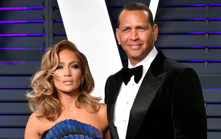 Mewahnya Cincin Pertunangan Jennifer Lopez, Diduga Sentuh Harga Rp 71 Miliar