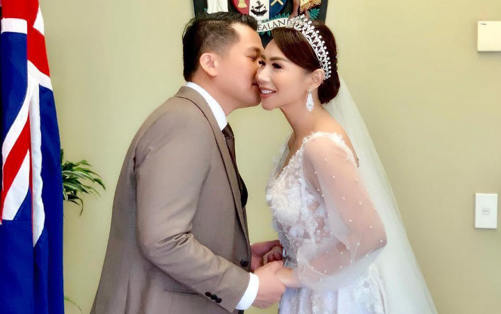 7 Potret Pernikahan Femmy Permatasari di New Zealand, Intim Hanya Dihadiri Keluarga