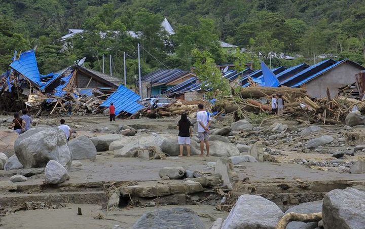 Video Amatir Banjir Bandang Jayapura, Jumlah Korban Tewas Capai 73 Orang