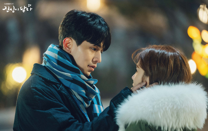 Lee Dong Wook - Yoo In Na Balikan di 'Touch Your Heart', Ciuman Romantis Bikin Baper