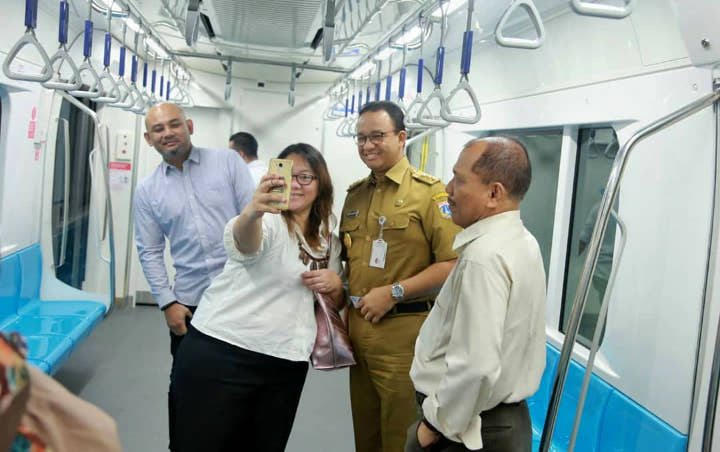 MRT Jakarta Resmi Beroperasi, Gubernur Anies Baswedan Sampaikan Terima Kasih untuk Ahok