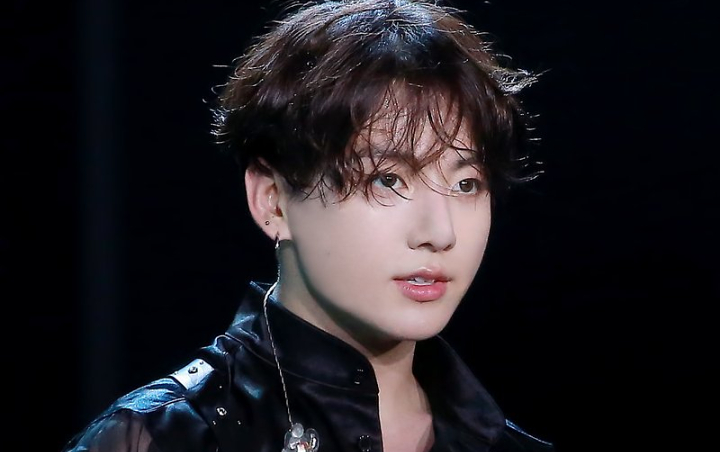 15 Foto Jungkook  Rambut  Gondrong  Romi Gambar