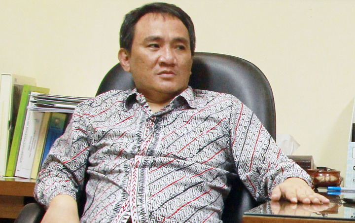 Dianggap Partai Abu-Abu, Andi Arief Sebut Demokrat Ingin Selamatkan Prabowo dari 'Perangkap Sesat'