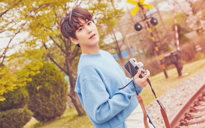 Khyuhyun Jalan-Jalan Santai Sendirian Di Foto Teaser Album Comeback 'The Day We Meet Again'