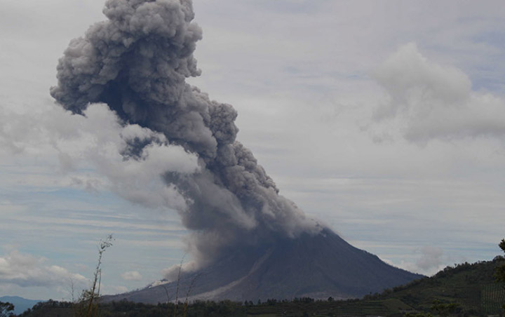 Status Gunung Sinabung Turun ke Level Siaga, Warga Tetap Diminta Jauhi Radius Hingga 5 Km