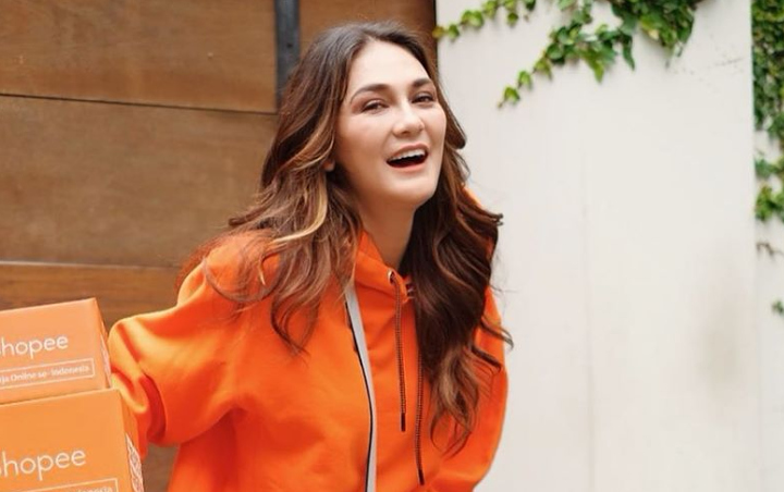 Cantik Bak Aktris Hollywood, Bayaran Luna Maya Ketemu Syahrini Miliaran Rupiah Lebih Mahal?