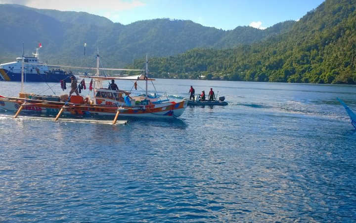 Gondol 125 Kg Tuna, 2 Kapal Illegal Fishing Asal Filipina Ditangkap di Laut Sulawesi