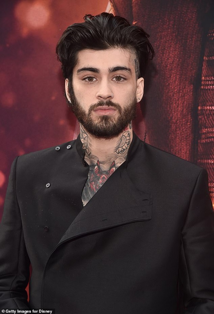 Gaya Brewok Zayn Malik Di Premiere Film Aladdin Ini Bikin Salah Fokus 