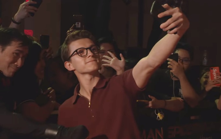 Sony Bagikan Keceriaan Tom Holland Saat Promosikan 'Spider-Man: Far from Home' di Bali