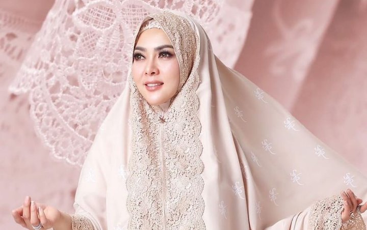  Mukena  Mewah Syahrini  Ludes Terjual 5 Ribu Buah Ditjen 