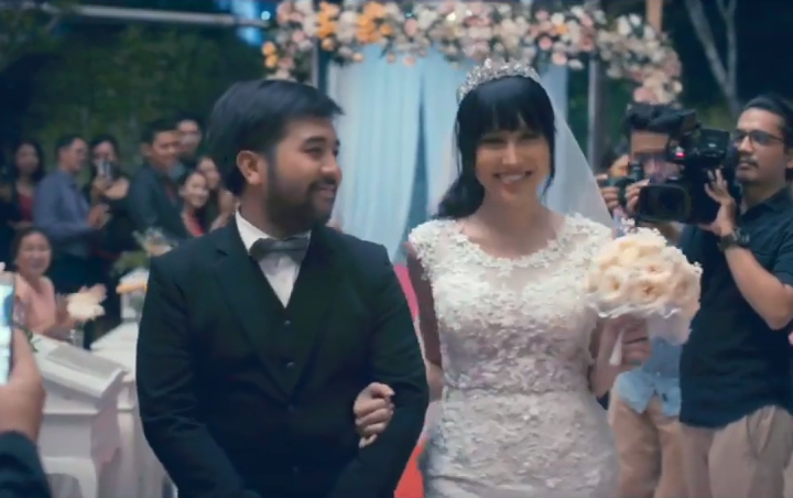 Debut Akting Layar Lebar, Pernikahan Lucinta Luna Kacau Balau di Film 'Bridezilla'