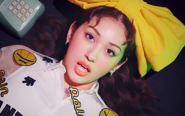  Jeon Somi Seru-seruan Di Pesta Ulang Tahunnya Dalam Teaser MV Debut Solo 'Birthday'