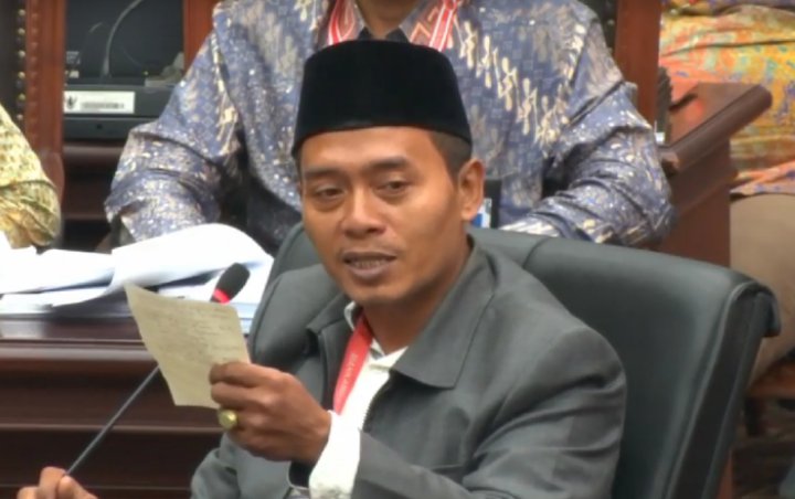 Saksi Jokowi Justru Bahas Soal Obat Batuk Hingga Undang Tawa Seisi Ruang Sidang MK