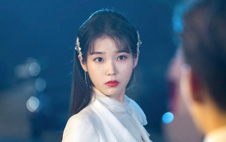 IU Pamer Poster Karakter 'Hotel Del Luna', Netizen 