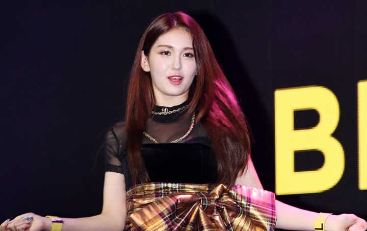 Jeon Somi Painted A Unicorn On Her Louis Vuitton Bag, Netizens Are Envious  - Koreaboo