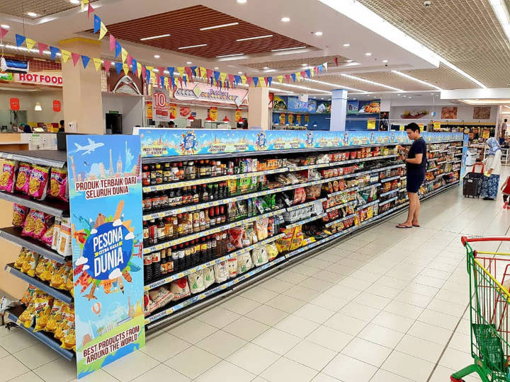 Lulu Hypermarket, Supermarket Bekasi Yang Punya Konsep Beda