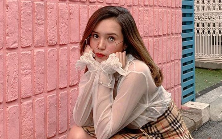 Beby Tsabina Tampil Cantik dan Imut Langsung Jadi 'Rebutan' Personel BTS