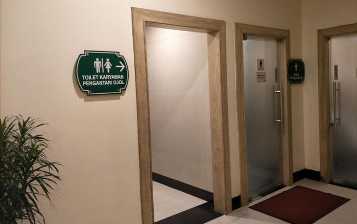 Driver Ojol Protes Dianggap Binatang Karena Toilet Dipisah, Ini Penjelasan Puri Indah Mall 