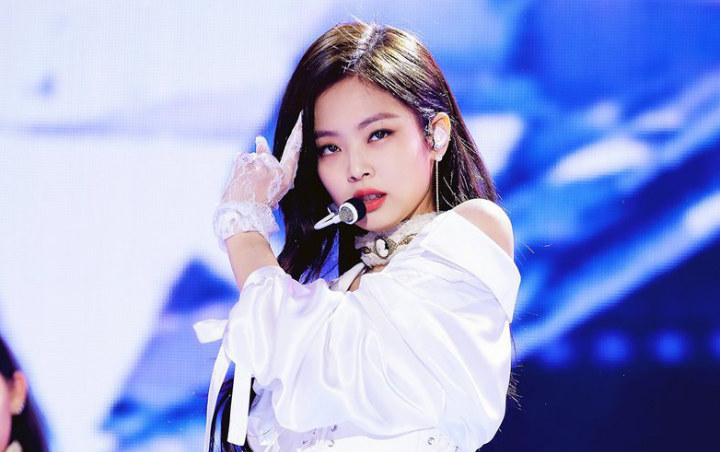 Jennie BLACKPINK Umbar Punggung Mulus di Hawaii, Begini Kata Netter