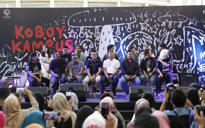 Film 'Koboy Kampus' Angkat Kisah Nyata Kehidupan Kampus Penulis Novel 'Dilan'