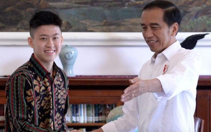 Rich Brian Bocorkan Lagu 'Kids' Saat Diundang ke Istana Bogor, Begini Reaksi Presiden Jokowi