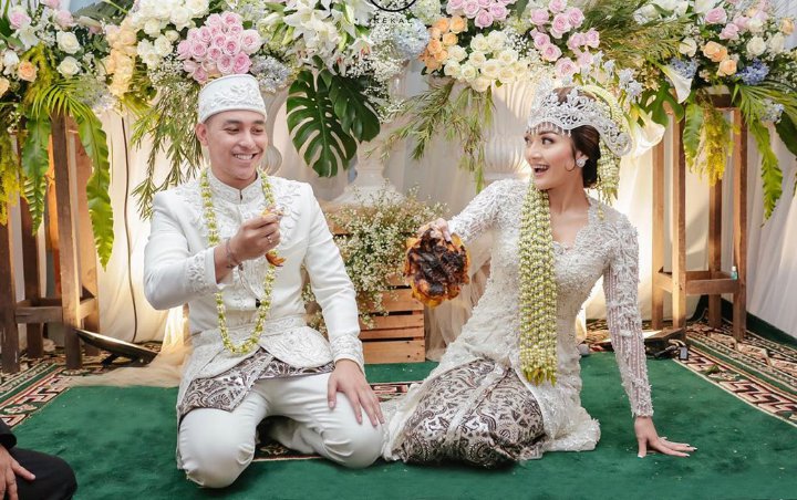  Dikritik Terlalu Nafsu Saat Cium Bibir, Siti Badriah dan Suami Justru Belum Kepikiran Bulan Madu
