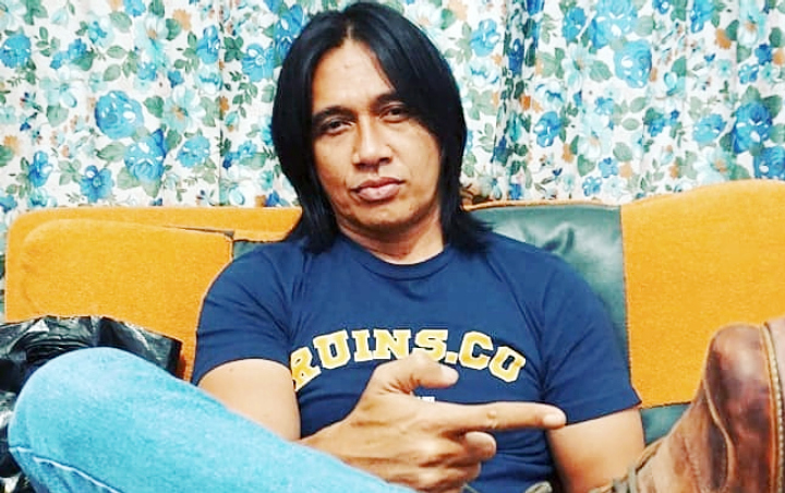 Pemakaman Jenazah Agung Hercules Diantar Ratusan Pelayat, Keluarga Taruh Barbel Dekat Nisan