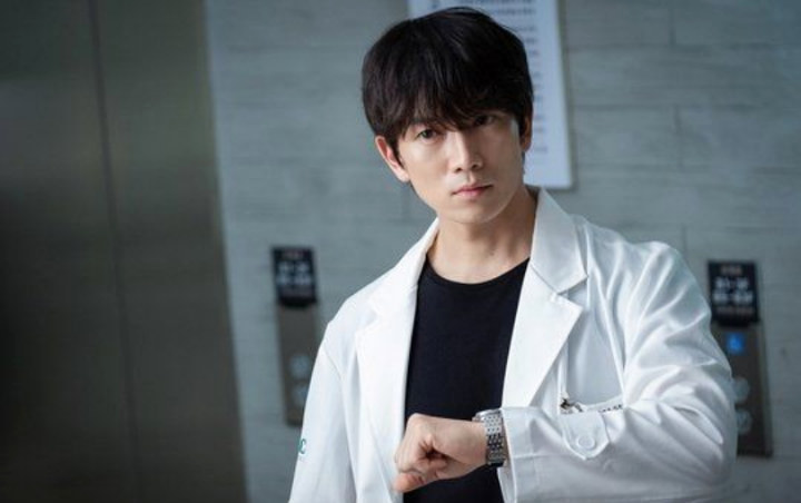 Akting Ji Sung di 'Doctor John' Dipuji Super Seksi hingga Sukses Membuat Para Pria Jatuh Cinta