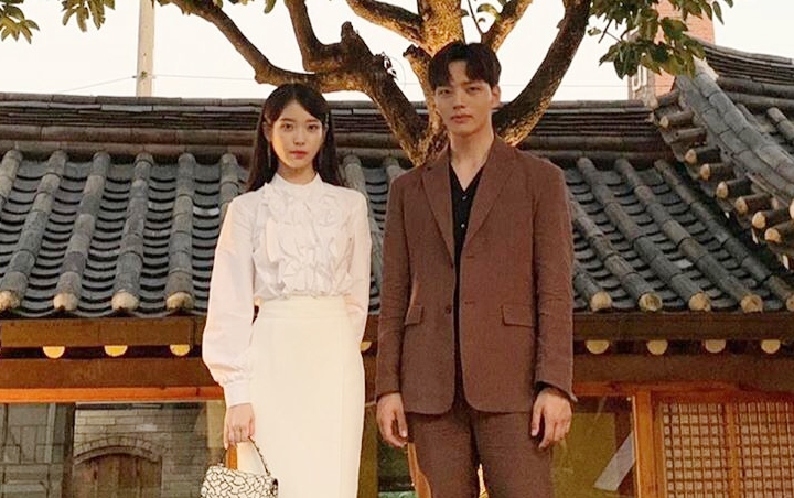 IU dan Yeo Jin Goo Didoakan Berjodoh Gara-Gara Makin Dekat di Lokasi Syuting 'Hotel Del Luna'
