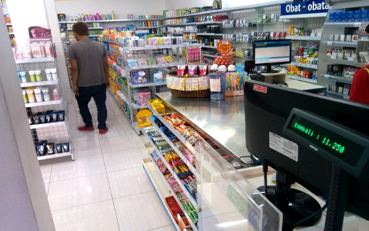 Ditampar Karena Ketahuan Mencuri, Maling Ini Justru Polisikan Karyawan Minimarket
