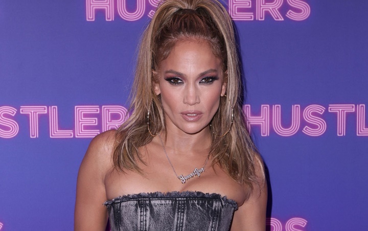 Jennifer Lopez Diincar Jadi Penampil Utama di Super Bowl 2020