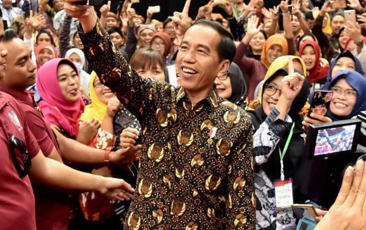 Sekjen PDIP Kritik Keras Karikatur Jokowi dan Siluet Pinokio di Media Massa
