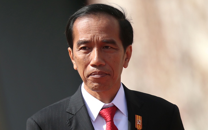 Presiden Tunda Pengesahan RKUHP, Tagar #BergerakBarengJokowi 'Berjaya'