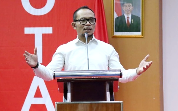 Tak Cari Pengganti, Jokowi Putuskan Tunjuk Hanif Dhakiri Jadi Plt Menpora