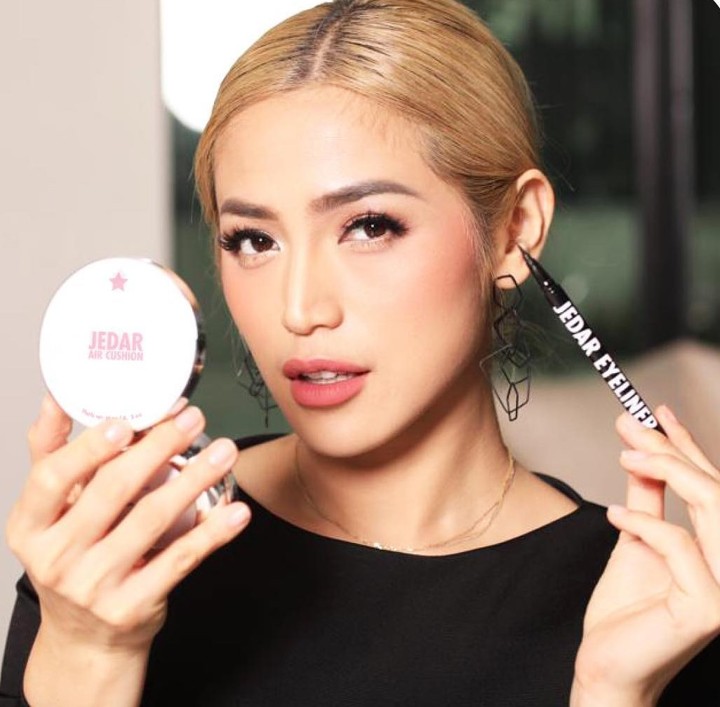 Jessica Iskandar Juga Terjun ke Dunia Bisnis Kosmetik dengan Meluncurkan Jedar Cosmetics