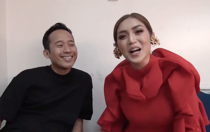 Denny Cagur Pernah Disemprot Mak-Mak 'Artis Sombong', Jedar Merasa Dilecehkan Saat Foto Bareng Fans