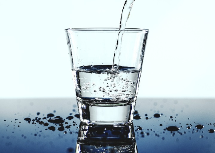 Perbanyak Minum Air Jika Ingin Cepat Sembuh dari Batuk dan Pilek