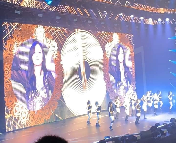 Chaeyoung Absen Di Konser Tiwce Jepang Kerena Demam, Mina Twice Kejutkan Fans Mendadak Muncul Di Panggung
