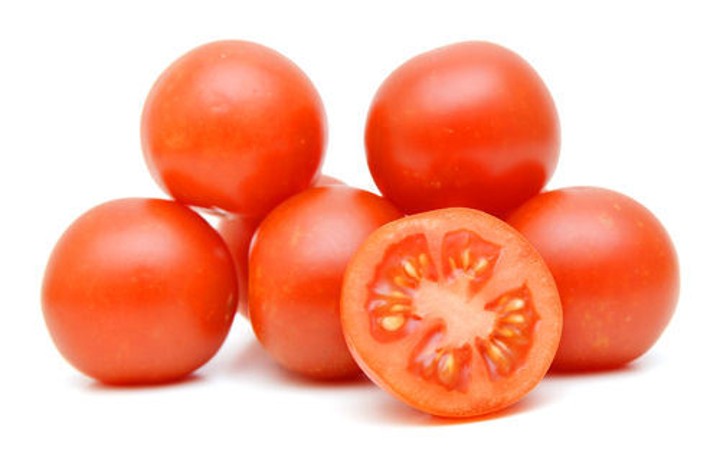 Selain Enak, Irisan Tomat Juga Bisa untuk Membantu Kalian Mengatasi Belang