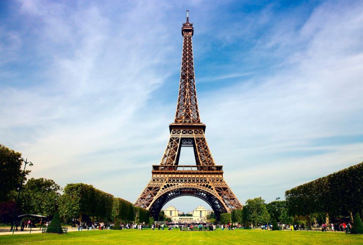 Meski Banyak Difoto, Ada Momen Menara Eiffel Tidak Boleh Dipotret