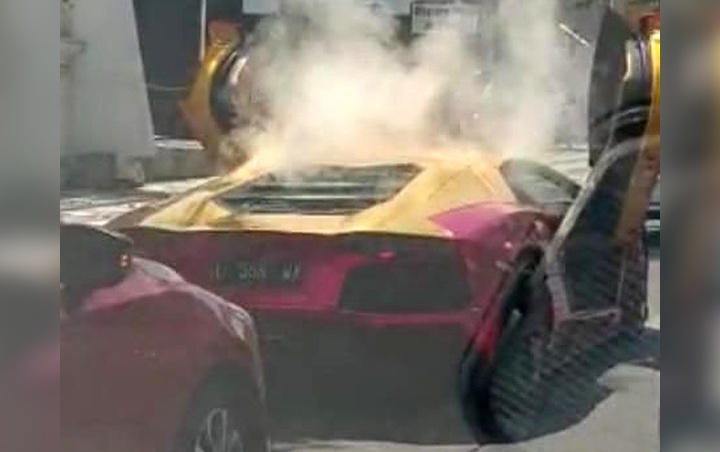 Viral Mobil  Lamborghini  Terbakar  di Surabaya Ini  Kata 