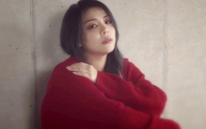 Ailee Pamer Suara Merdu Di MV Mengharukan Lagu Comeback 'Sweater'