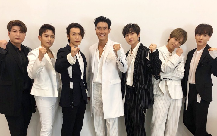 Sambut Natal, Super Junior Tampilkan 'Sorry Sorry' di 'Music Bank' Setelah 10 Tahun Perilisan