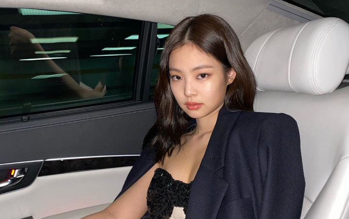 Jennie BLACKPINK Bagikan Foto Foto Saat Rayakan Natal 