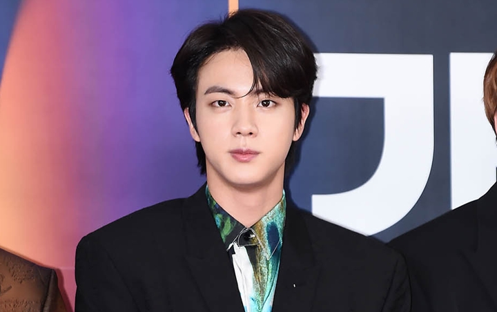 KBS Gayo Daechukje 2019: Jin BTS Trending Saking Gantengnya Pakai Kacamata Ala CEO Muda