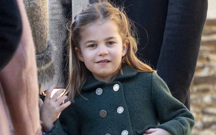 Foto-Foto Ini Buktikan Putri Charlotte Adalah Anggota Keluarga Kerajaan yang Paling Nakal
