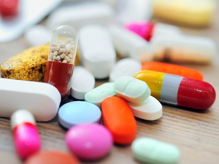 Mencampur-campur Obat Yang Akan Diminum Akan Menimbulkan Masalah Kesehatan