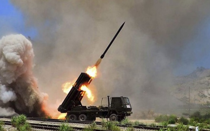 Usai Pangkalan Militernya Diserang Iran, Kedubes AS di Irak Kini Dihantam 2 Roket