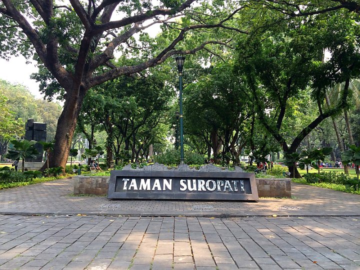 Mencari Lokasi Jogging yang Asyik di Jakarta? Datangi Saja Taman Suropati