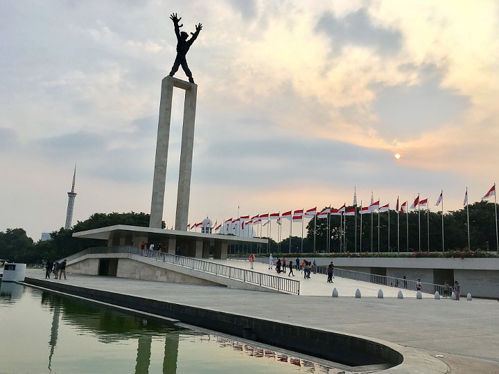 Taman Lapangan Banteng Jadi Salah Satu Lokasi Jogging Favorit Warga Jakarta